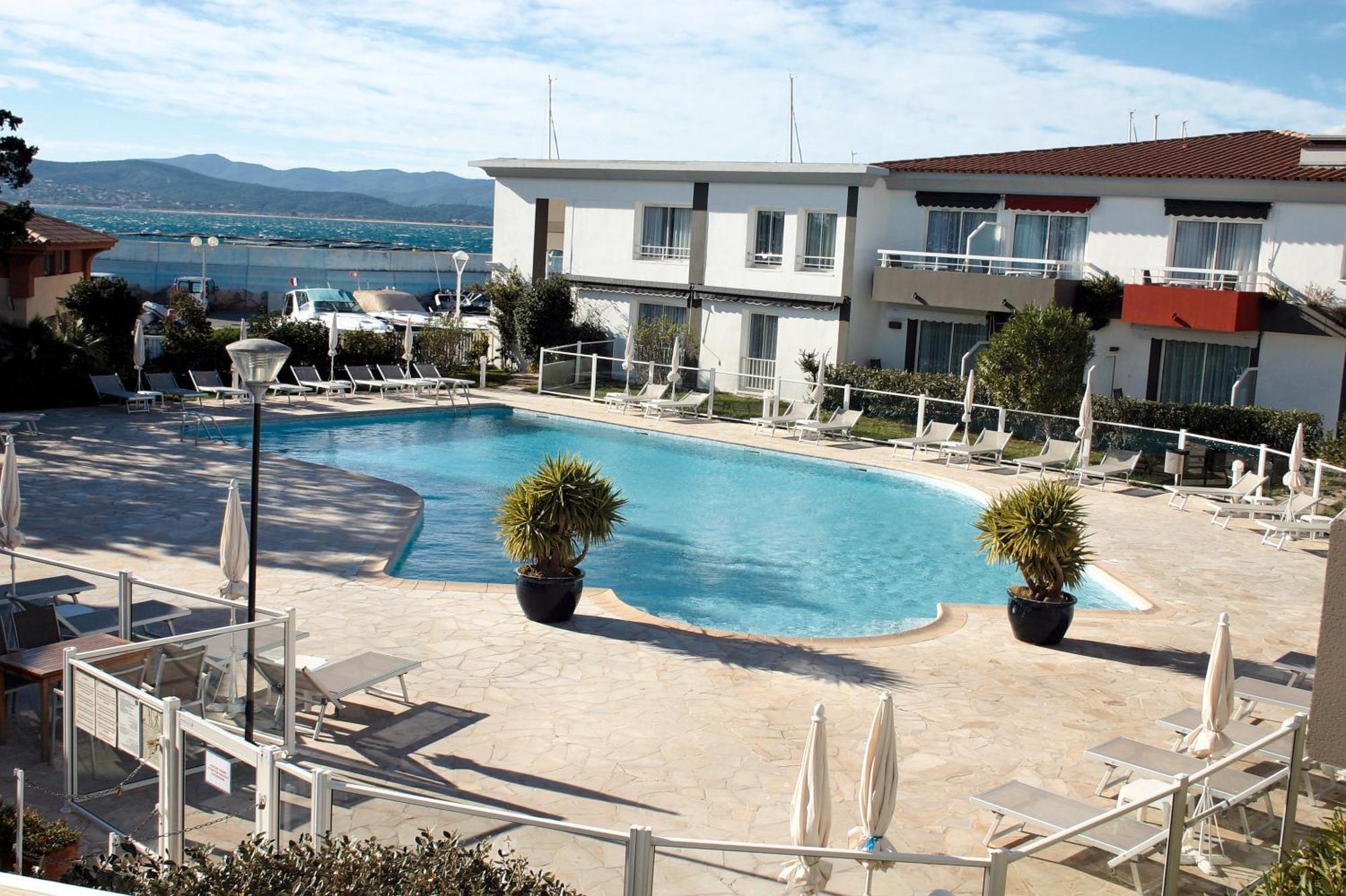 Best Western Plus La Marina Saint-Raphael  Exterior photo